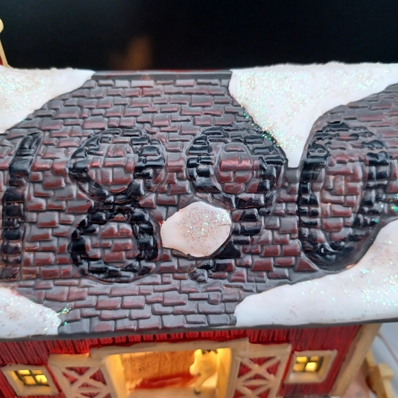 Vintage Santa’s Workbench Willow Walk Farm Victorian Series Lighted House - Picture 3 of 7